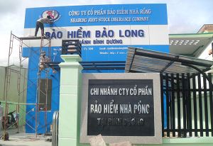 bang-hieu-alu-chu-noi-chu-inox-quang-cao
